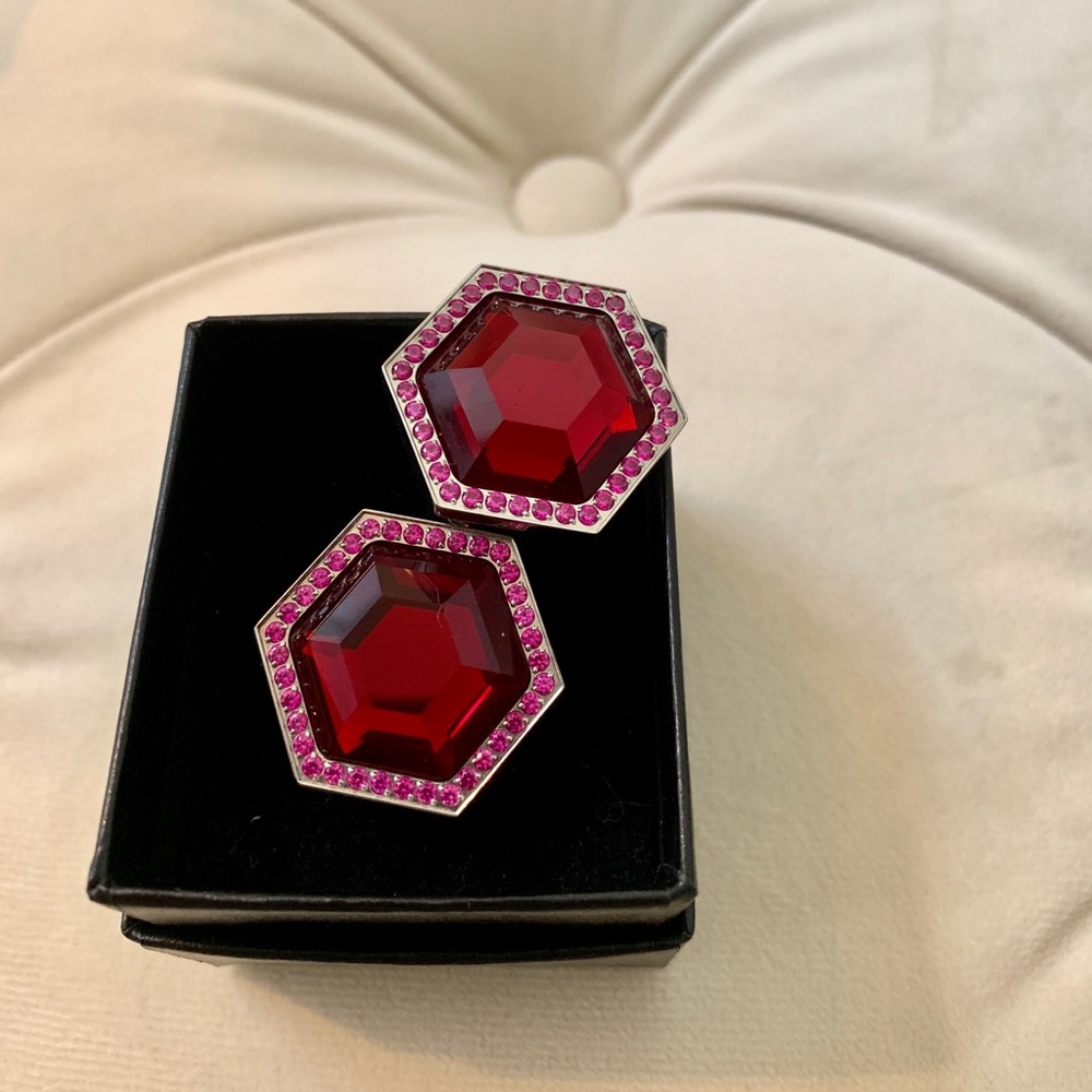 Matching pink rings